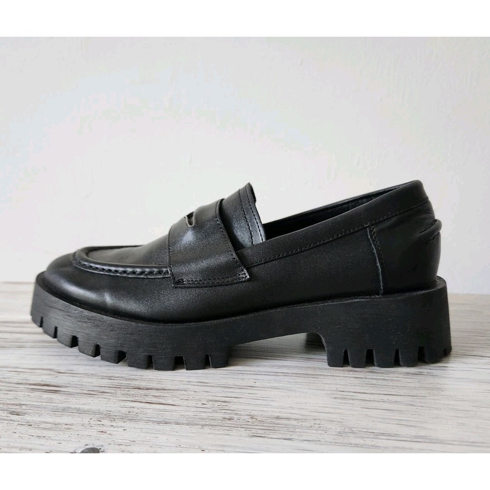 STEVE MADDEN Lawrence Black Leather Slip On Loafers Women's Shoes Size 8M - Picture 2 of 11